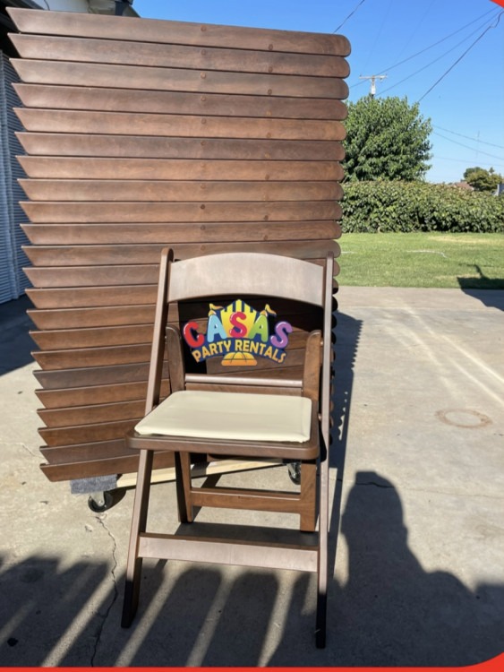 Chairs/Tables