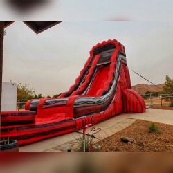 22' Volcano Water Slide 40' L 21' W 22' H