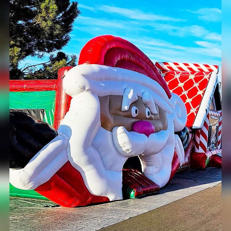 Santa Bounce House 15L 15W 14H