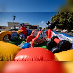 Mickey and Friends Toddler Obstacle Course 24L 24W 15H (Dry)