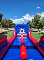 20250924 124330 1758779047 Giant Bowling Game 24L 12W 12H