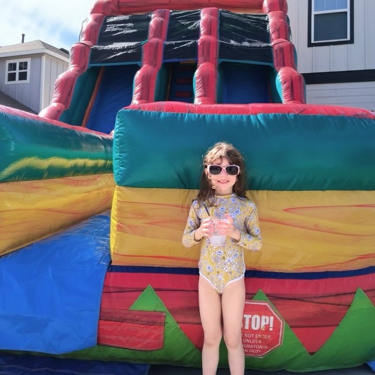 Water Slides / Resbaladillas