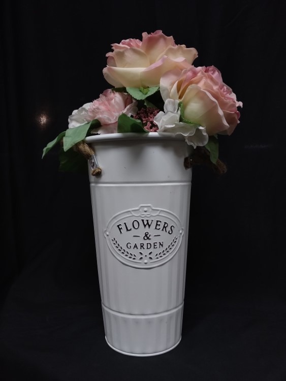 Flowers & Garden White Flower Bucket
