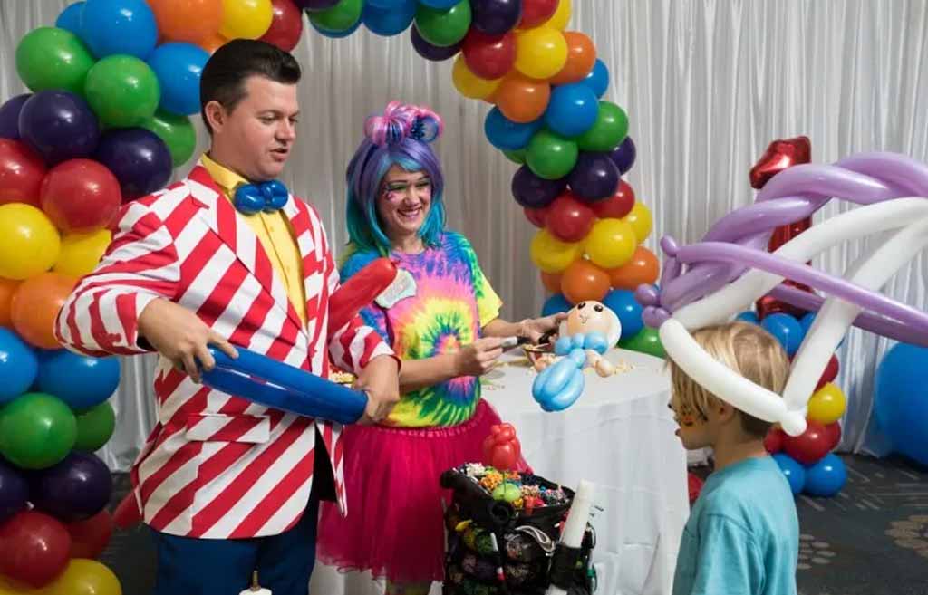 costume character Face Painting & Balloon Artists