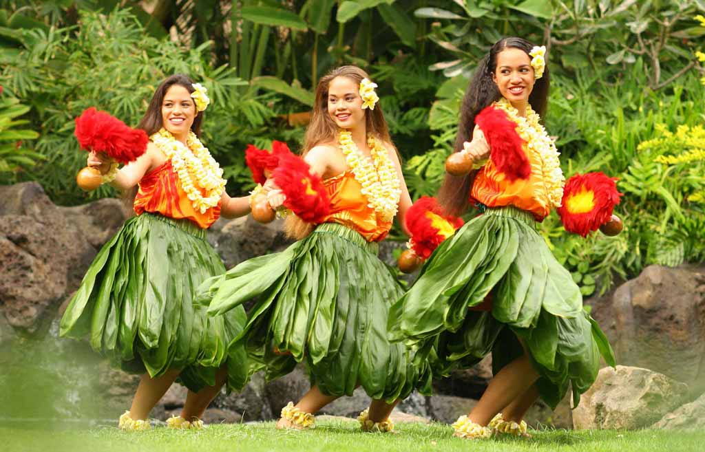 hawaiian dancers Face Painting & Balloon Artists