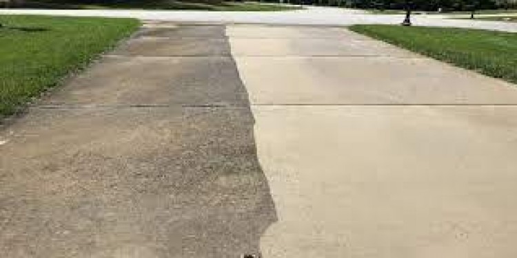 Driveway / Concrete Cleaning